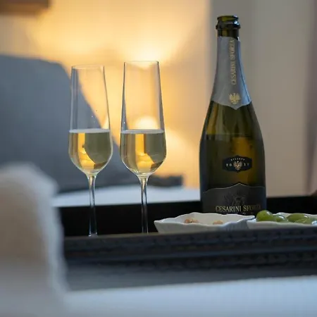 Alojamento de Acomodação e Pequeno-almoço New Dimora Valmar
